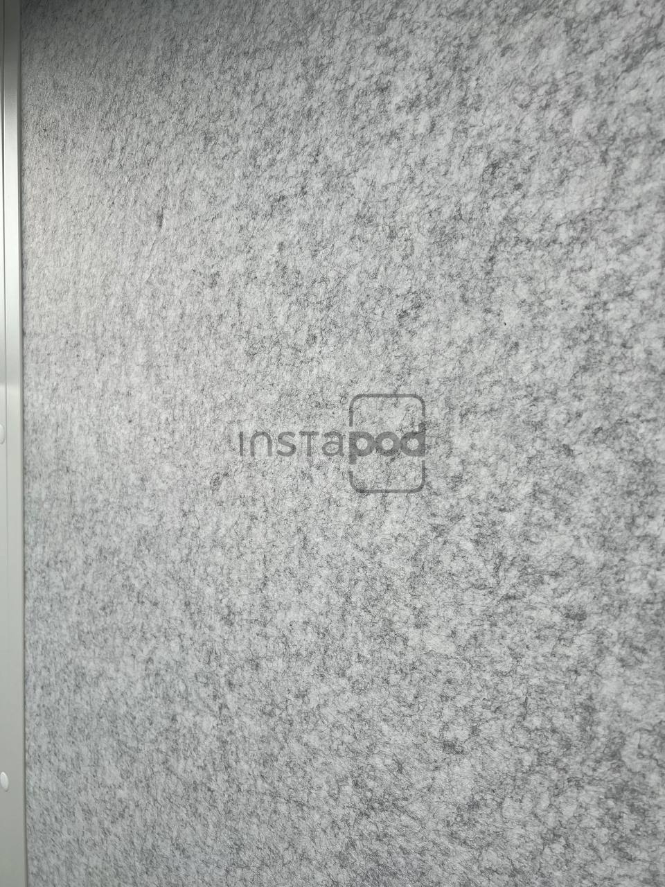 instapods-indoor-office-booth-features-acoustic-panel-numero