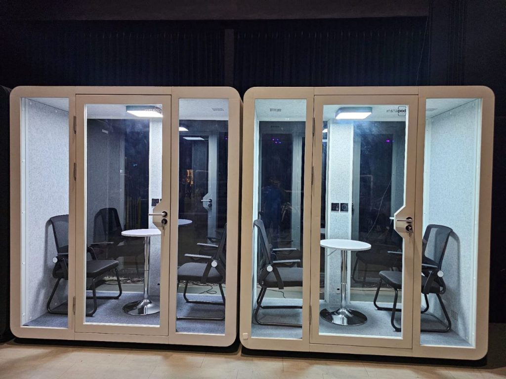 From Chaos to Calm: How Office Pods Improve Mental Well-Being at Work