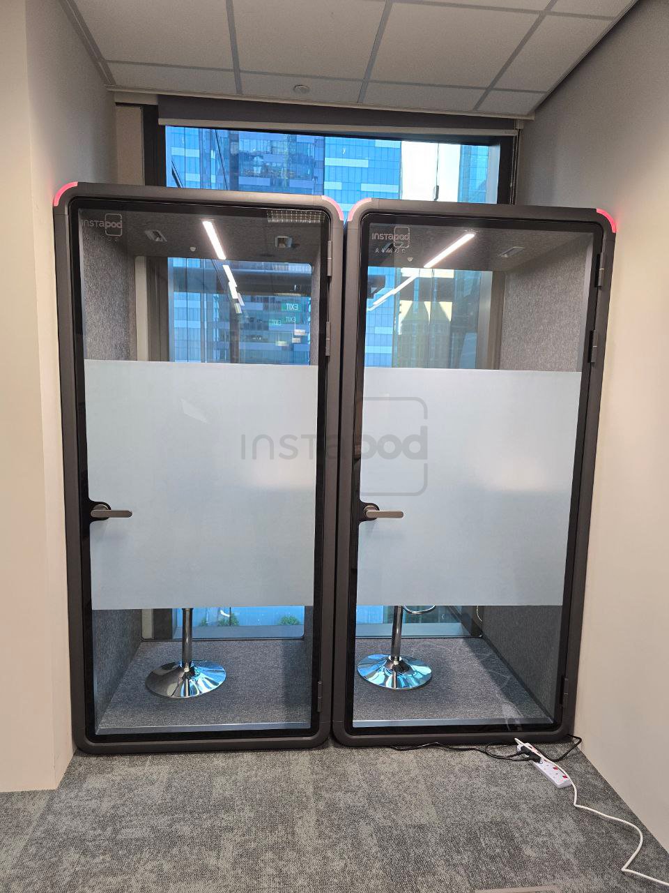 instapod-atmos-strato-office-pod