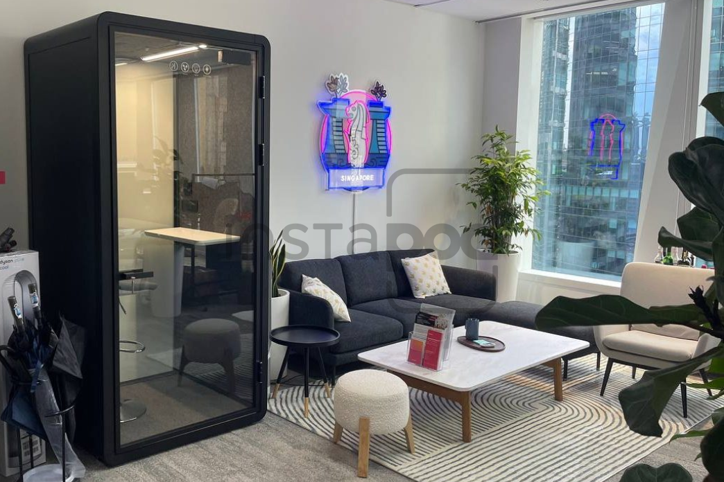Instapod-indoor-office-booth-atmos-series-strato